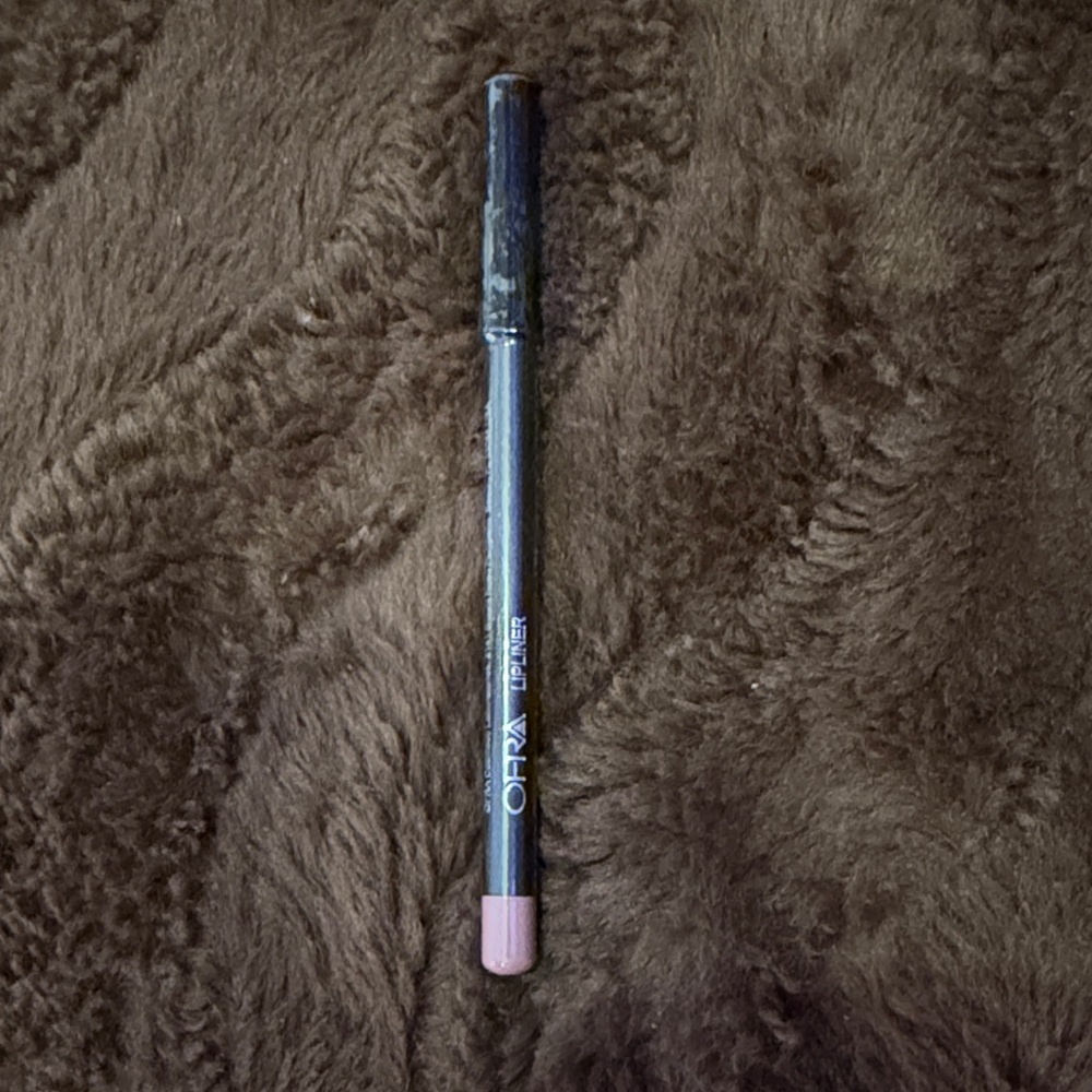 OFRA Lip Liner Pencil in Silk
